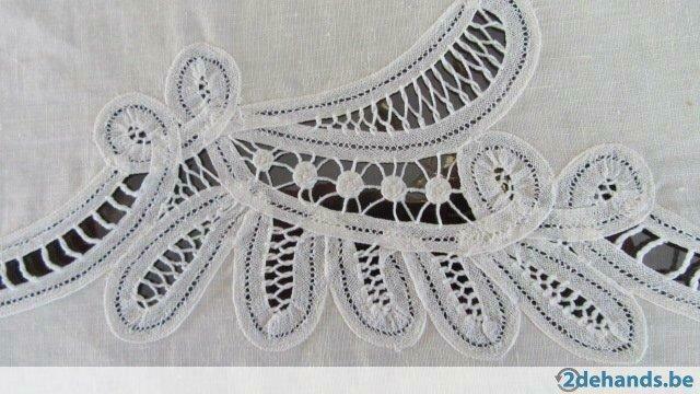 tafeltapijt met kantklos kant (spellewerkkant), Diversen, Overige Diversen, Gebruikt