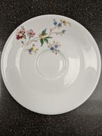 Limoges, wit porseleinen bord of schoteltje met bloemen, Huis en Inrichting, Ophalen of Verzenden, Zo goed als nieuw, Porselein