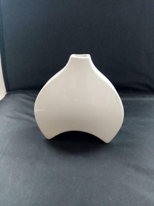 Vase porcelain "Brûken" KPM by Konrad Quillman 60s /13.50cm, Antiquités & Art, Antiquités | Vases, Enlèvement ou Envoi