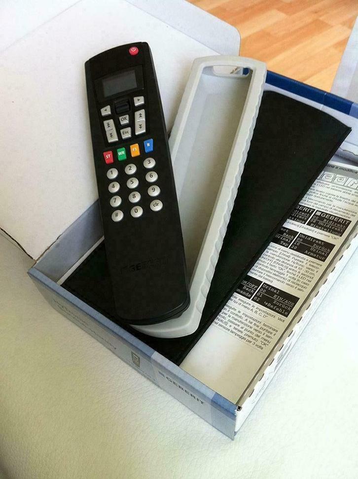 GEBERIT AFSTANDSBEDIENING, Doe-het-zelf en Bouw, Sanitair, Nieuw, Toilet, Ophalen of Verzenden