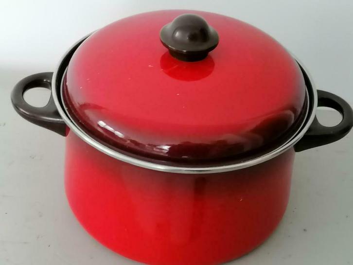 Vintage zie mooie grote Cocotte pot Astra als nieuw, Huis en Inrichting, Keuken | Potten en Pannen, Zo goed als nieuw, Overige typen