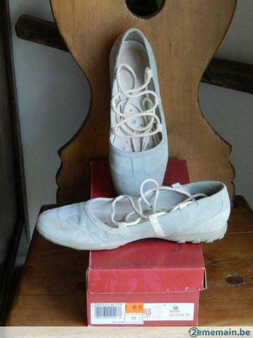 Ballerines KICKERS tout cuir, daim, leder, 39. TBon état !