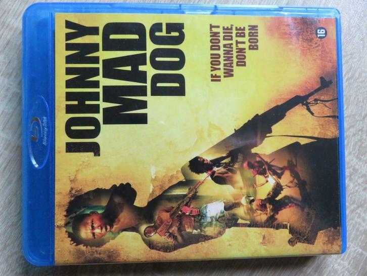 Johnny mad dog - blu-ray, CD & DVD, Blu-ray, Action, Enlèvement ou Envoi