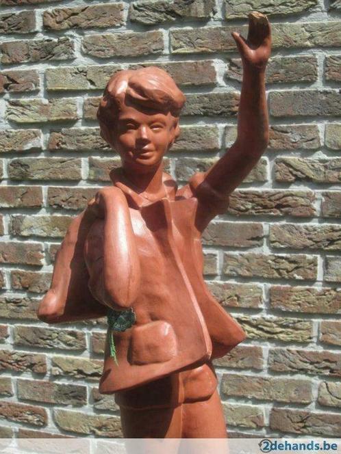 Mooi beeld van een wuivende jongen in keramiek - Paul Sersté, Antiek en Kunst, Curiosa en Brocante