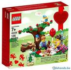 Lego Seasonal 40236 Romantic Valentine Picknick (2017), Kinderen en Baby's, Speelgoed | Duplo en Lego, Ophalen of Verzenden, Nieuw