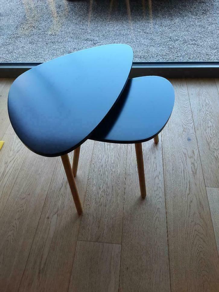 Retro bijzettafels 2 x zwart en 1 x wit Salontafel, Huis en Inrichting, Tafels | Bijzettafels, Zo goed als nieuw, Ovaal, Ophalen