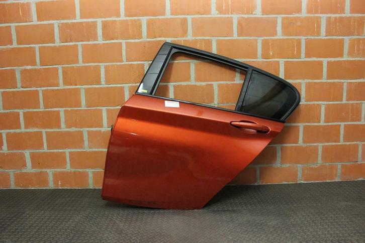 Linksachterdeur voor een BMW F20 F20 Lci  met privacy glas, Auto-onderdelen, Carrosserie, Deur, BMW, Achter, Links, Gebruikt, Ophalen of Verzenden