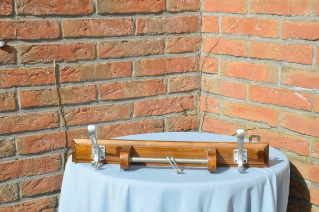 §porte manteau 1 barre 4 crochets, Wandkapstok, Gebruikt, Ophalen of Verzenden, Minder dan 100 cm