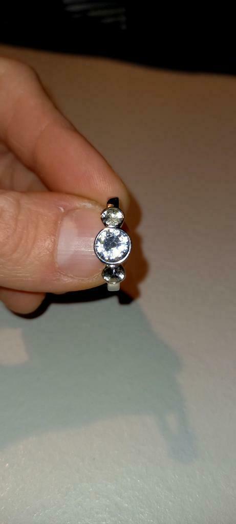 ring ongedragen! Swarovski met stempel., Handtassen en Accessoires, Ringen, Nieuw, Dame, Zilver, Ophalen of Verzenden