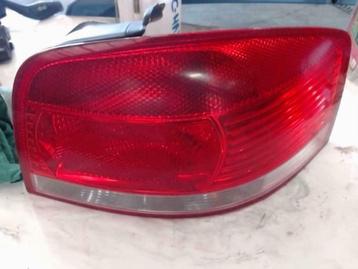 feu arriere  droit audi A3 8p, Enlèvement ou Envoi, Haillon arrière, Audi, Utilisé