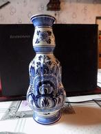 Vase en delf bleu, Antiquités & Art, Antiquités | Vases, Enlèvement ou Envoi