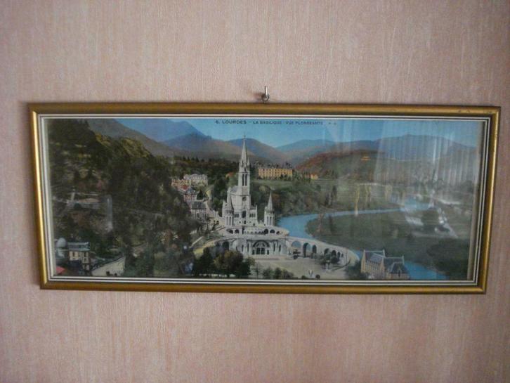 LOURDES - TWEE HEEL OUDE SOUVENIERS    - GESCHENK ?, Verzamelen, Religie, Gebruikt, Christendom | Katholiek, Beeld(je), Ophalen