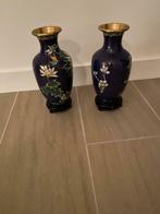 Vases chinois avec socle en bois noir, hauteur 20-21cm, Enlèvement ou Envoi