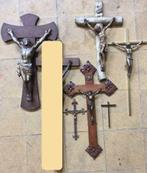 varia Crucifix, zie beschrijving, Antiek en Kunst, Antiek | Religieuze voorwerpen, Verzenden
