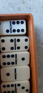 Retro Domino avec des clous en cuivre, Comme neuf, Enlèvement ou Envoi