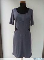 kleedje vero moda maat 40, Gedragen