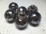 21 x D. grijze decoratieve kerstballen + 6 glazen gratis., Ophalen of Verzenden