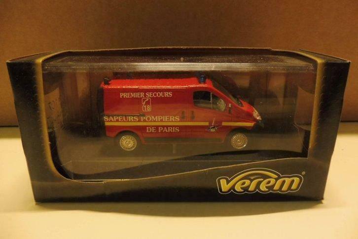 1:43 Verem V1107 Renault brandweer Sapeurs Pompiers de Paris, Hobby en Vrije tijd, Modelbouw | Auto's en Voertuigen, Zo goed als nieuw