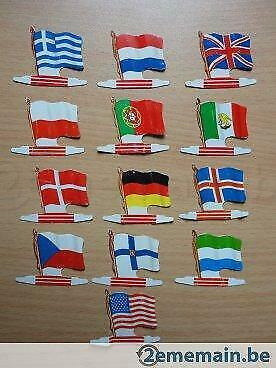 13 drapeaux drapeaurama en métal (l'alsacienne) Alsacienne, Divers, Drapeaux & Banderoles, Enlèvement ou Envoi