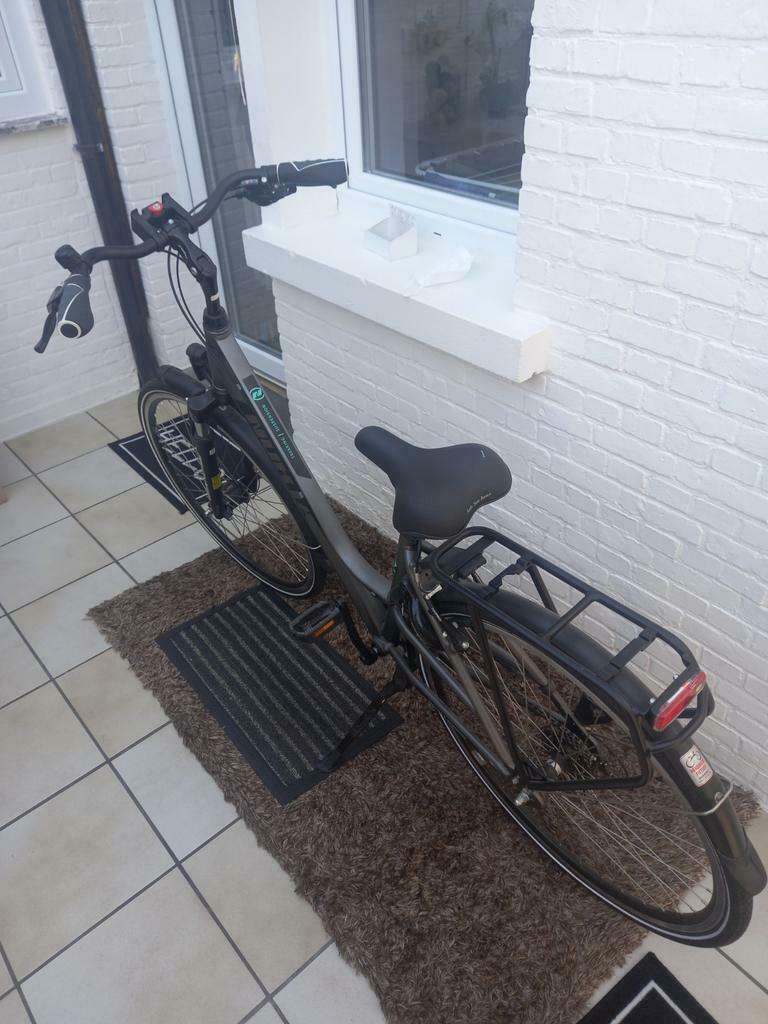 ② Damesfiets norta te koop! — Fietsen | Dames | Omafietsen — 2dehands