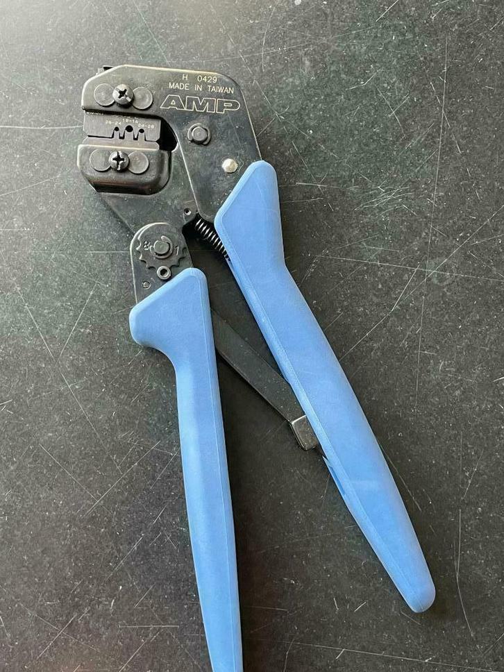 Pro Crimper II Tyco Electronics, Doe-het-zelf en Bouw, Gereedschap | Handgereedschap, Zo goed als nieuw, Ophalen of Verzenden