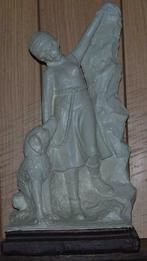 Brocante statue alpiniste avec chien, plâtre, Antiquités & Art, Enlèvement ou Envoi