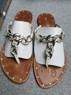 Als nieuw heel mooie lederen slippers, Ophalen of Verzenden, Zo goed als nieuw, Slippers