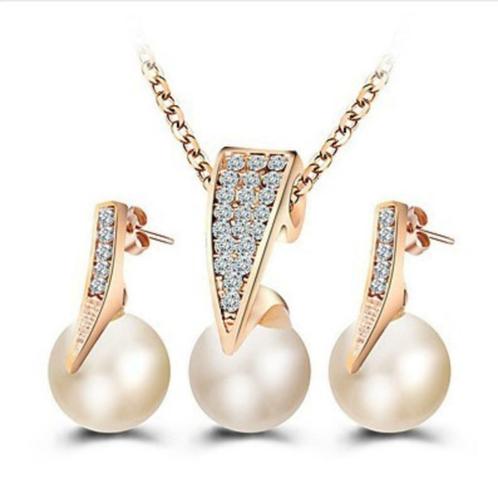 Women's Jewelry Set Stud Earrings Pendant Necklaces Pearl, Bijoux, Sacs & Beauté, Colliers, Neuf, Enlèvement