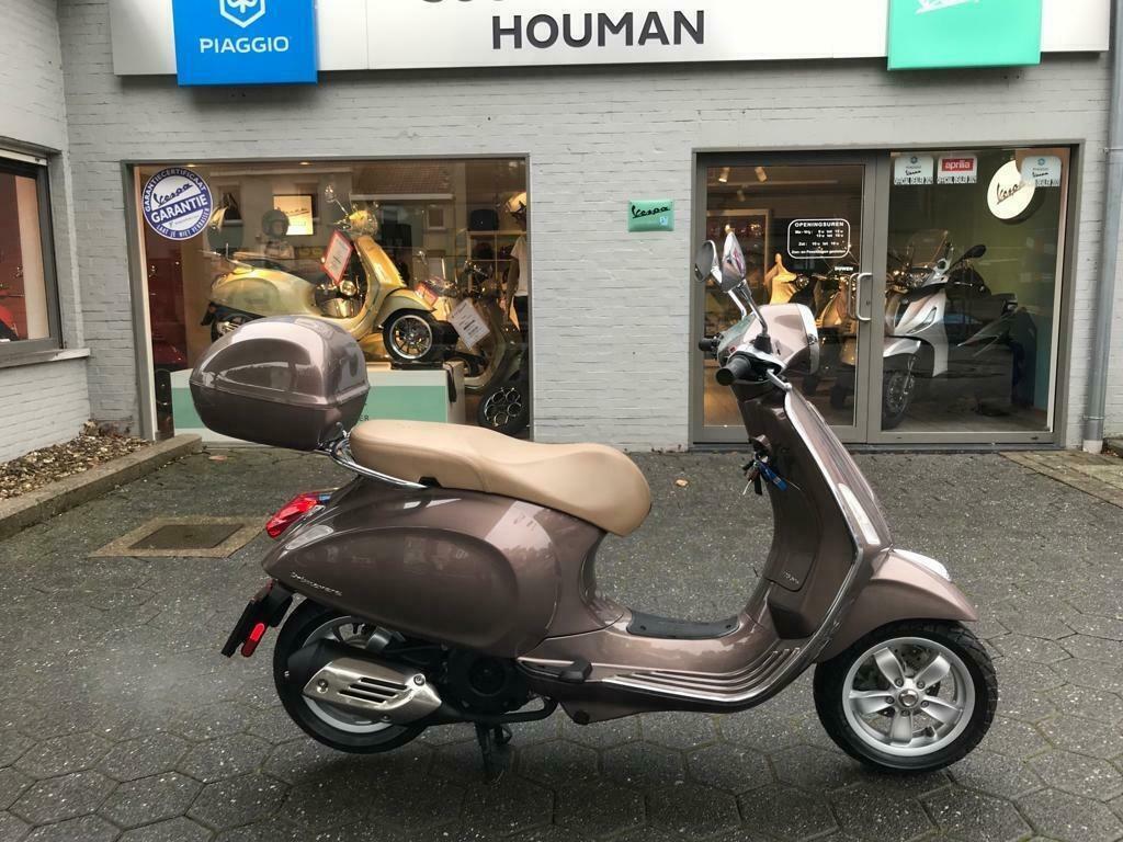 ② VESPA PRIMAVERA 125CC MARRON - 2de Hands (005270) — Scooters | Vespa —  2dehands