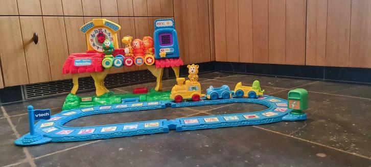 V tech smartville educatief treinstation, Kinderen en Baby's, Speelgoed | Babyspeelgoed, Ophalen of Verzenden