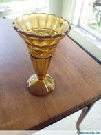 Oude Art Deco vaas in geel  amber glas, Glas, Gebruikt, Ophalen, Geel