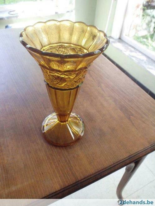 Oude Art Deco vaas in geel  amber glas, Huis en Inrichting, Woonaccessoires | Vazen, Gebruikt, Geel, Glas, Ophalen