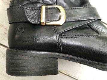 Piure bottillons boots 39  beau cuir noir matelassé , talon, Boots et Botinnes, Piure, Porté, Noir