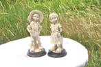 §§  couple statues en resine socle en bois, Ophalen of Verzenden