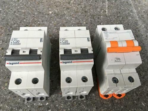 zekeringen, Doe-het-zelf en Bouw, Elektriciteit en Kabels, Nieuw, Schakelaar, Ophalen of Verzenden