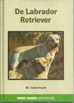 DE LABRADOR RETRIEVER, M. I. SATTERTHWAITE, Honden, Ophalen of Verzenden, Zo goed als nieuw