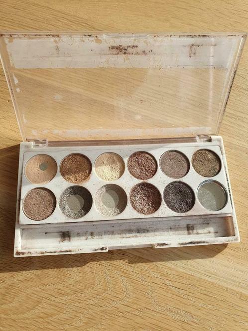 Mooie Oogschaduw palette MUA, Handtassen en Accessoires, Uiterlijk | Cosmetica en Make-up, Gebruikt, Make-up, Ogen, Ophalen of Verzenden
