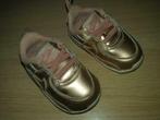 gouden babyschoentjes - Nike - maat 19,5, Schoentjes, Jongetje of Meisje, Zo goed als nieuw, Ophalen