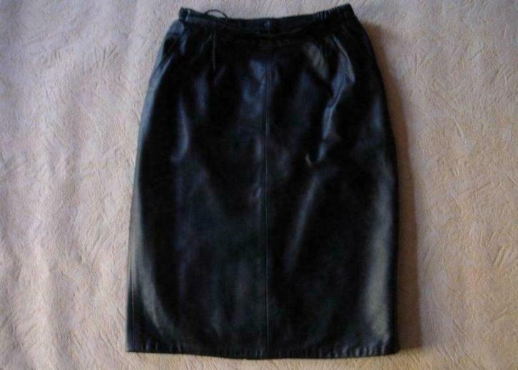 Jupe en cuir T : 42, Kleding | Dames, Rokken, Zo goed als nieuw, Maat 42/44 (L), Zwart, Ophalen of Verzenden