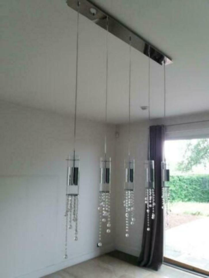 Moderne luster hoogglans zilverkleurig en glas, Huis en Inrichting, Lampen | Hanglampen, Gebruikt, Glas, Metaal, Ophalen
