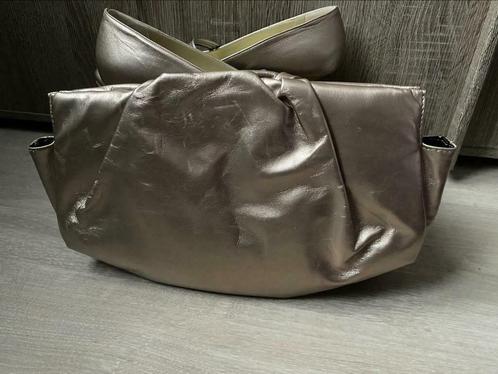 Clutch handtas Van Loock koperkleurig, Handtassen en Accessoires, Tassen | Damestassen, Zo goed als nieuw, Avondtasje, Overige kleuren