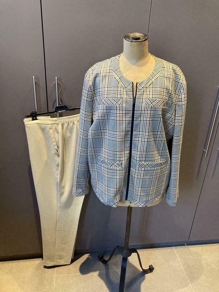 Prachtig jasje, NIEUW, maat 50, ANDERE, Beige, Nieuw, Ophalen of Verzenden