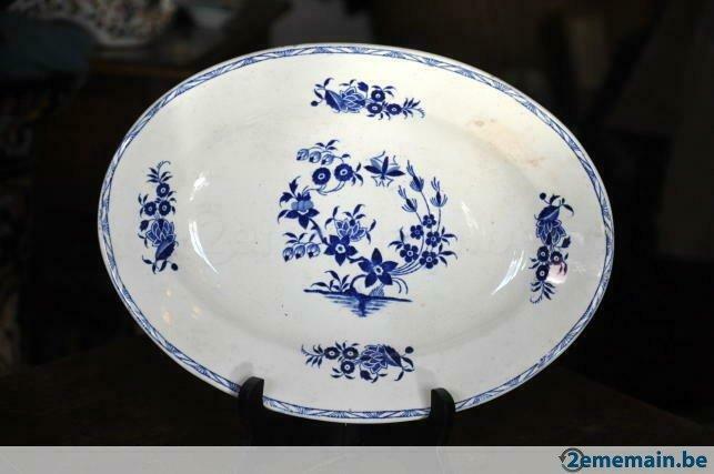 plat ovale nimy a la mouche 3 clochettes, Antiek en Kunst, Antiek | Keramiek en Aardewerk