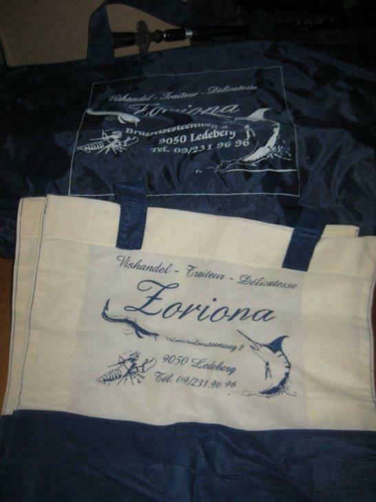 Zoriona vishandel - 3 boodschappentas+ memoblok 25j, Verzamelen, Merken en Reclamevoorwerpen, Gebruikt, Ophalen of Verzenden