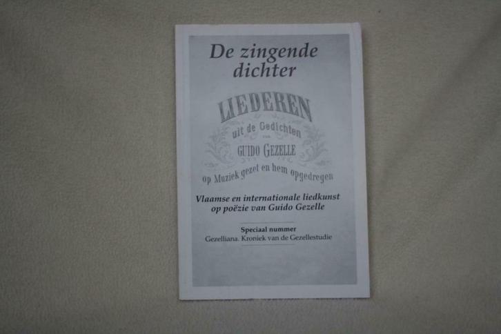 De zingende dichter – Veerle Bosmans, Piet Couttenier, Jan.., Boeken, Muziek, Zo goed als nieuw, Artiest, Ophalen of Verzenden
