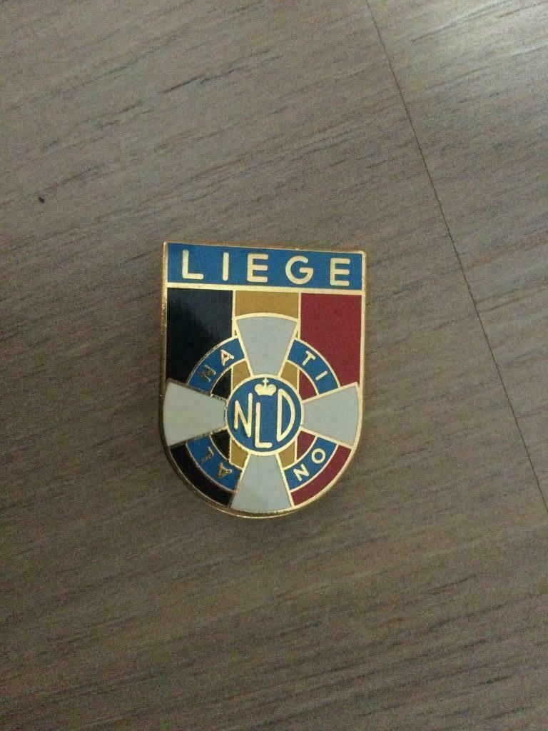 PIN’S LIEGE NATIONAL NLD, Collections, Broches, Pins & Badges, Enlèvement ou Envoi, Neuf, Ville ou Campagne, Insigne ou Pin's