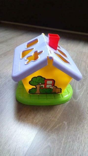 Huisje met vormpjes, fijne motoriek beschikbaar voor biedingen
