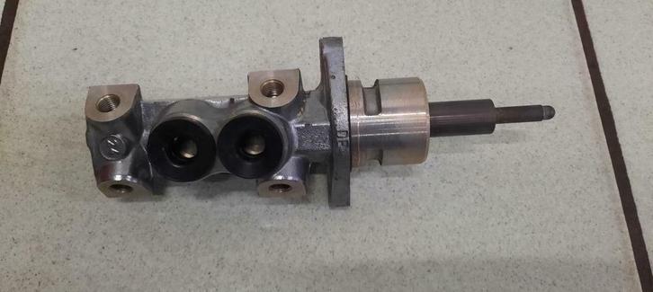 1 Hoofdremcilinder voor Porsche 964, Auto-onderdelen, Remmen en Aandrijving, Porsche, Gebruikt, Ophalen of Verzenden