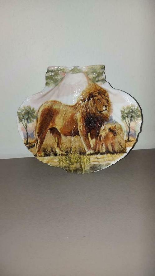 Enige decoratieve handbewerkte schelp " Leeuw " zie beschrij, Verzamelen, Dierenverzamelingen, Nieuw, Wild dier, Ophalen of Verzenden