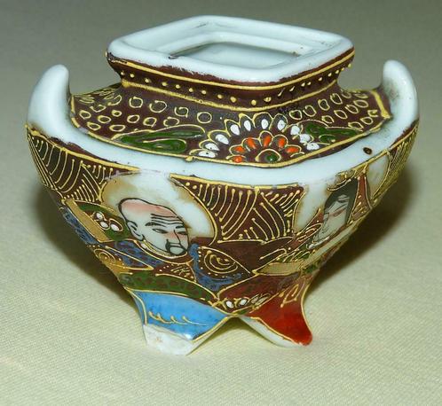 Brûle-parfum en porcelaine du Japon, Satsuma, Antiquités & Art, Antiquités | Porcelaine, Enlèvement ou Envoi